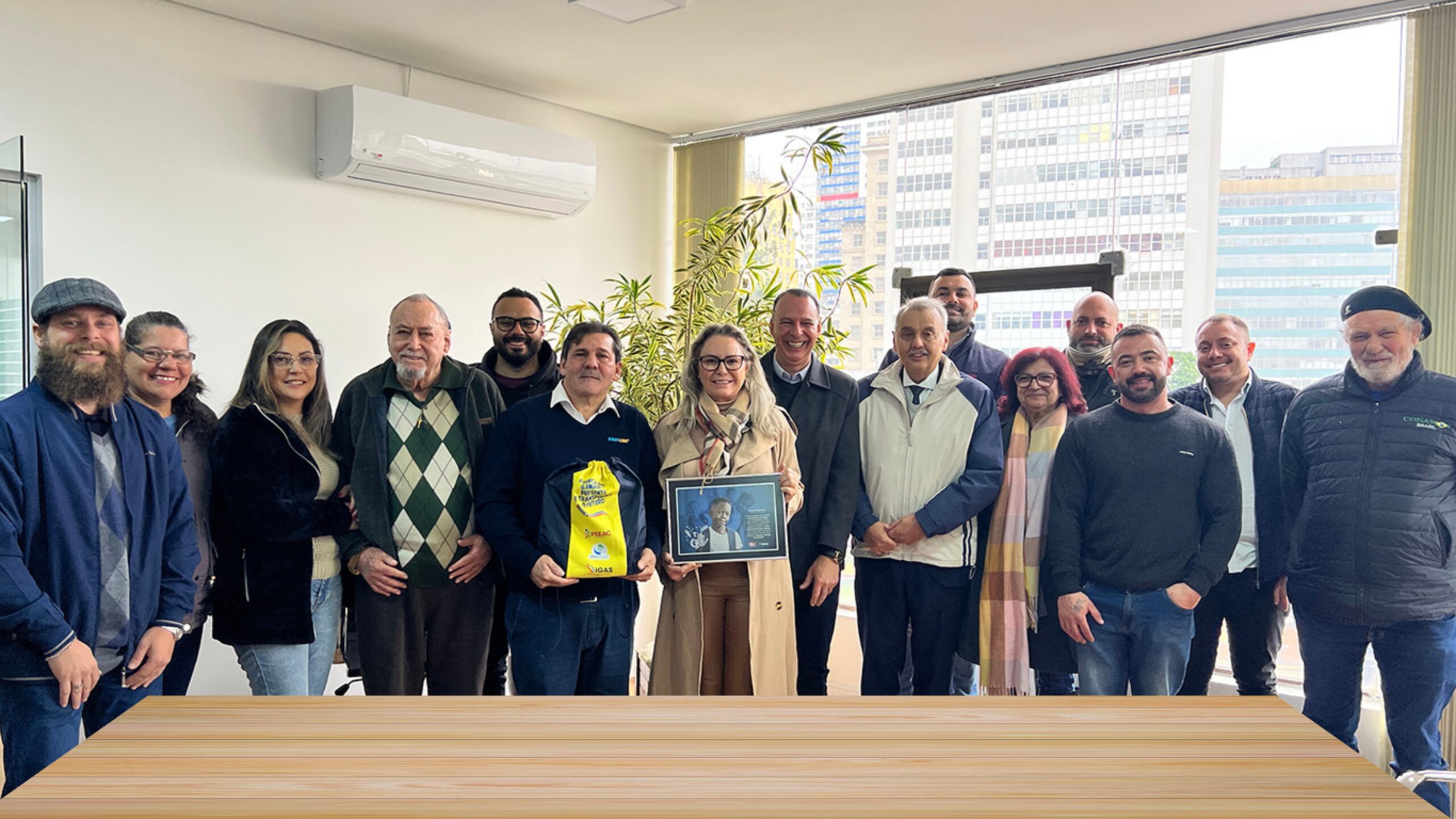 IGAS RS é homenageado por parceria no Kit Escolar e amplia ações em benefício dos trabalhadores do setor de asseio e conservação